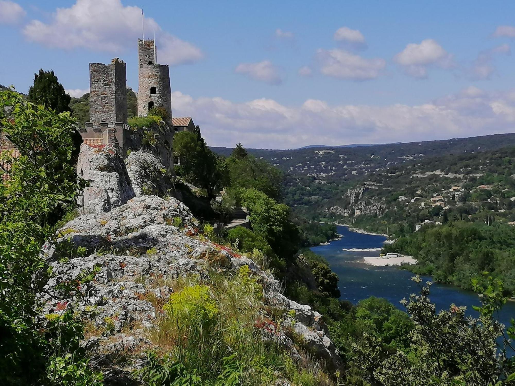 Superbe Appartement Dans Residence Avec Piscine Saint-Martin-dʼArdèche エクステリア 写真